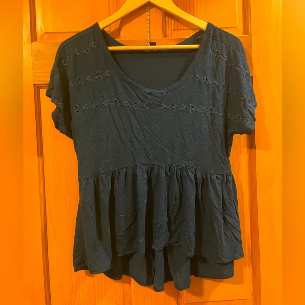 American Eagle Navy Blue Peplum Shirt - Picture 1 of 4